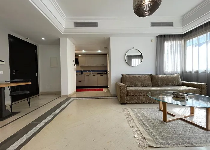 Bright Flat Lac 2 Tunis